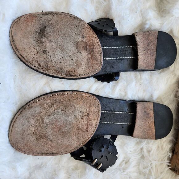 Vera wang Lavender label black sandals - Picture 6 of 13